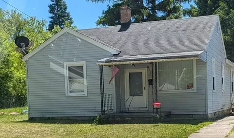 4122 Lamson, Saginaw, MI 48601