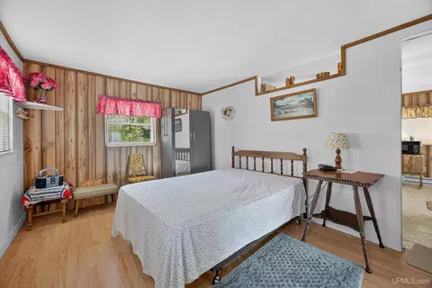 Bedroom - 6314 Gay Lac La Belle, Mohawk, MI 49950 photo 2 of 6