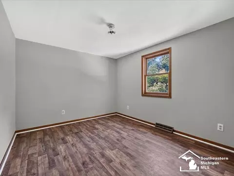 Bedroom - 1257 Rutledge, Temperance, MI 48182 photo 1 of 7