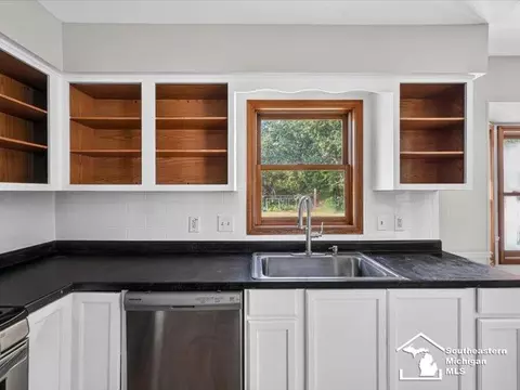 Kitchen - 1257 Rutledge, Temperance, MI 48182 photo 3 of 3