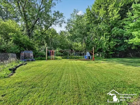 Exterior - 1257 Rutledge, Temperance, MI 48182 photo 6 of 6