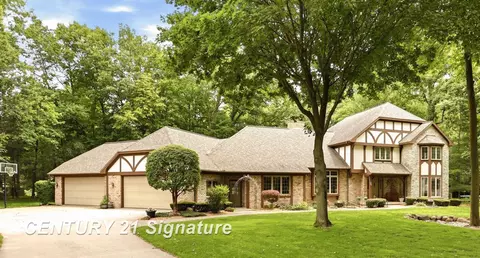 4210 Maple Woods W, Saginaw, MI 48603