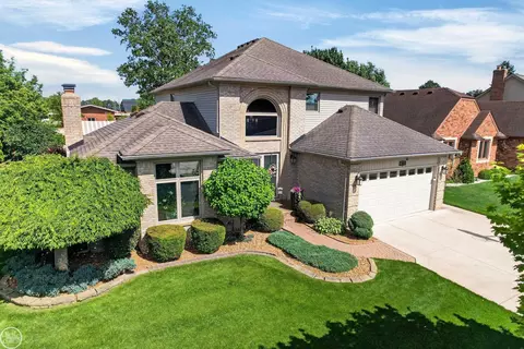 41220 Scarborough, Clinton Township, MI 48038