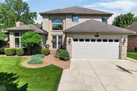 41220 Scarborough, Clinton Township, MI 48038