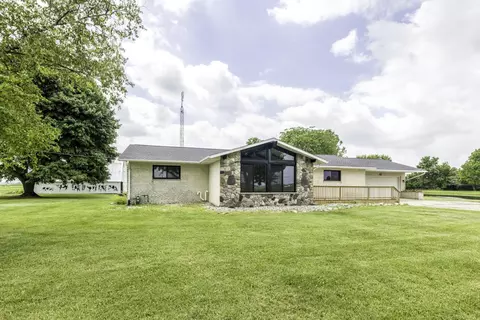 3100 Deckerville, Deckerville, MI 48427 photo 1