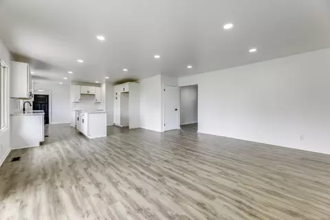 3100 Deckerville, Deckerville, MI 48427 photo 17
