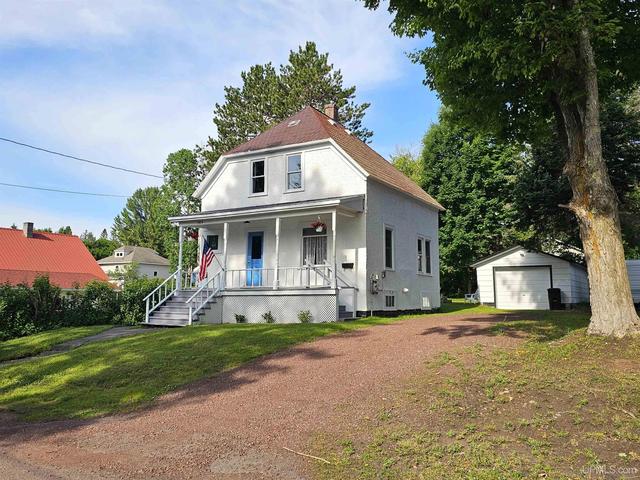 1414 Front, Lake Linden, MI 49945
