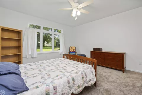 Bedroom - 53 Evaline, Troy, MI 48085 photo 2 of 10