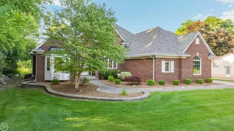 Exterior - 53 Evaline, Troy, MI 48085 photo 7 of 15