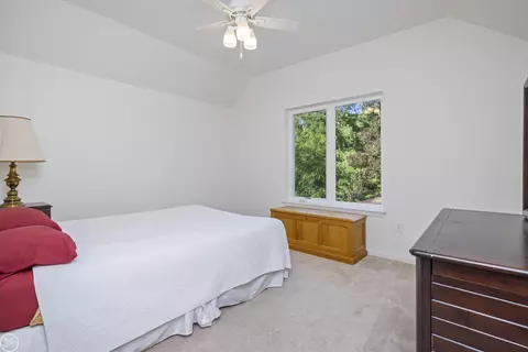Bedroom - 53 Evaline, Troy, MI 48085 photo 8 of 10