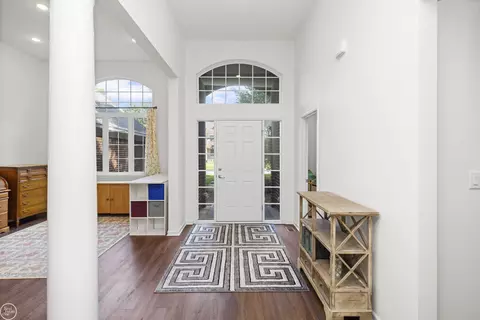 Entry Way - 53 Evaline, Troy, MI 48085 photo 2 of 5
