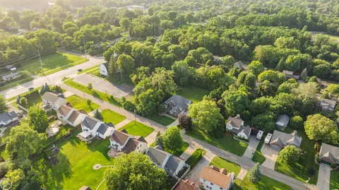 View/Area - 53 Evaline, Troy, MI 48085 photo 3 of 4
