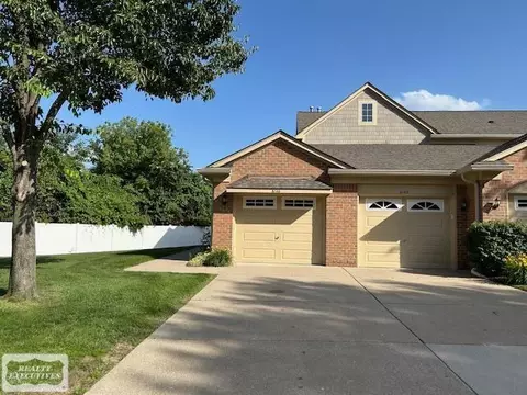 6146 Century Ct, Shelby Township, MI 48316
