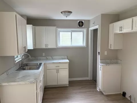 Kitchen - 1118 Simcoe, Flint, MI 48507 photo 1 of 1