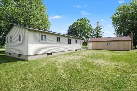 Exterior - 1944 E Riv, Kawkawlin, MI 48631 photo 4 of 8