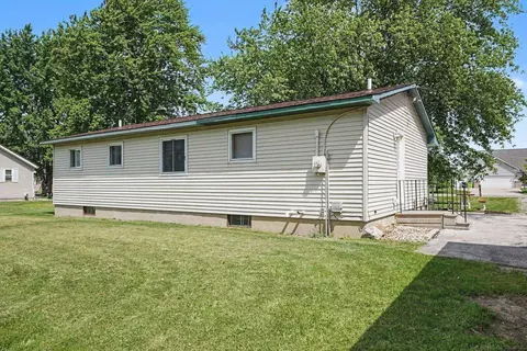 Exterior - 1944 E Riv, Kawkawlin, MI 48631 photo 5 of 8