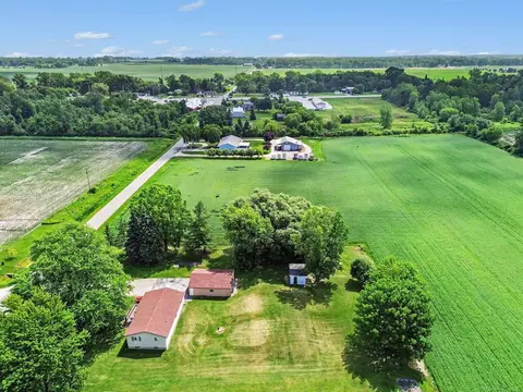 View/Area - 1944 E Riv, Kawkawlin, MI 48631 photo 5 of 6