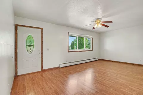 Living - 1944 E Riv, Kawkawlin, MI 48631 photo 1 of 2