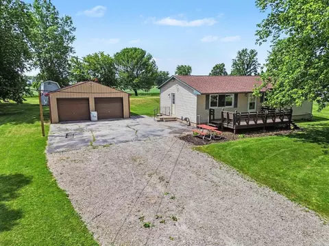 Exterior - 1944 E Riv, Kawkawlin, MI 48631 photo 7 of 8