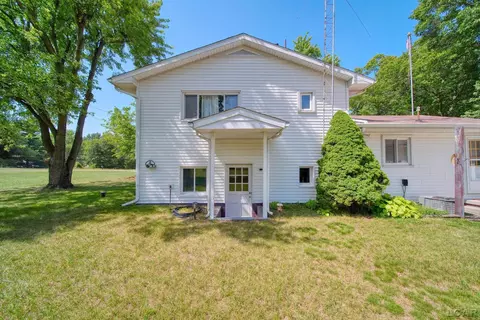 Exterior - 2745 E Carleton, Adrian, MI 49221 photo 6 of 15