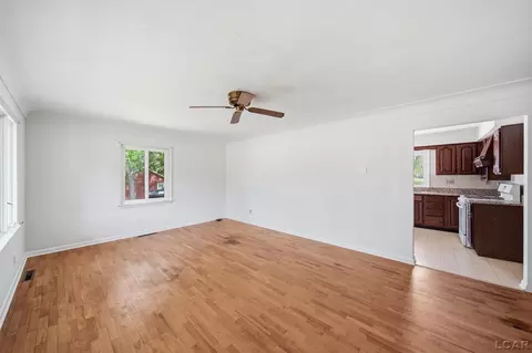 Living - 2745 E Carleton, Adrian, MI 49221 photo 3 of 4