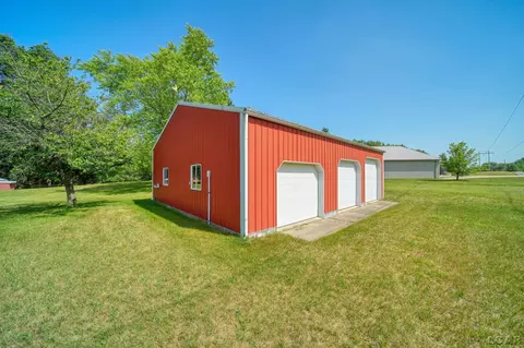 Exterior - 2745 E Carleton, Adrian, MI 49221 photo 13 of 15