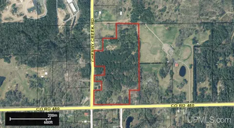 495 Co Rd 480, Marquette, MI 49855