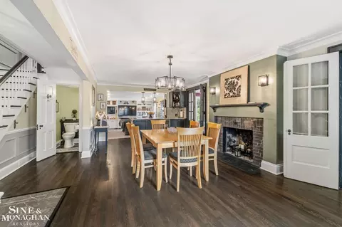 Dining - 580 Hampton, Grosse Pointe Woods, MI 48236 photo 1 of 4