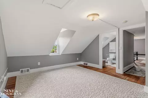 Bedroom - 580 Hampton, Grosse Pointe Woods, MI 48236 photo 9 of 9