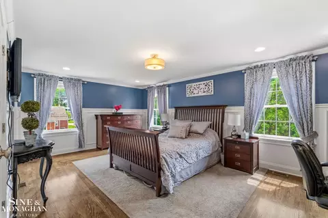 Bedroom - 580 Hampton, Grosse Pointe Woods, MI 48236 photo 5 of 9
