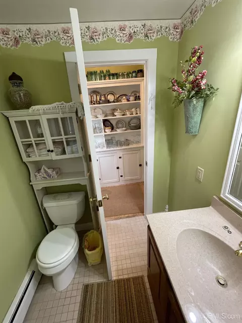 908 Third, Hancock, MI 49930 photo 13