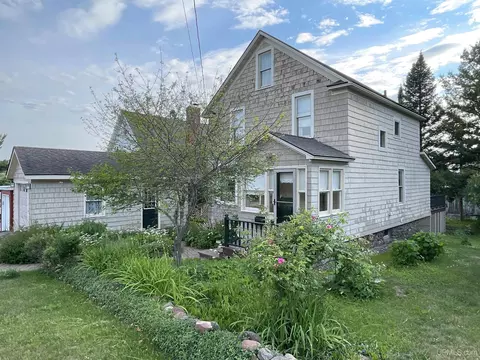 908 Third, Hancock, MI 49930 photo 39