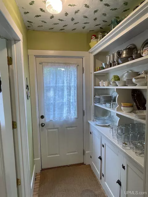 908 Third, Hancock, MI 49930 photo 11