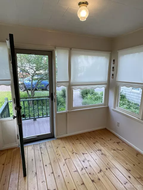 908 Third, Hancock, MI 49930 photo 5
