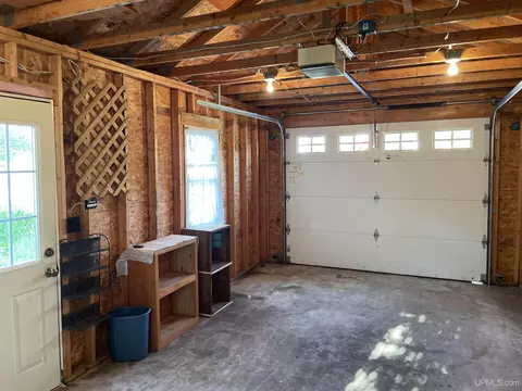 908 Third, Hancock, MI 49930 photo 37