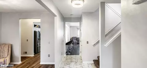 Entry Way - 39025 Buckingham, Romulus, MI 48174 photo 3 of 8