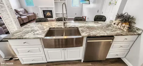 Kitchen - 39025 Buckingham, Romulus, MI 48174 photo 5 of 5