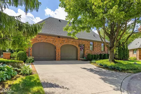 Exterior - 20 Windemere, Grosse Pointe Farms, MI 48236 photo 4 of 16