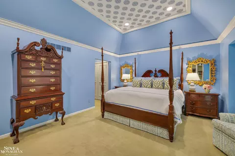 Bedroom - 20 Windemere, Grosse Pointe Farms, MI 48236 photo 2 of 5