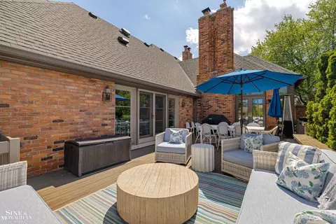 Exterior - 20 Windemere, Grosse Pointe Farms, MI 48236 photo 10 of 16