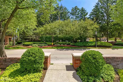 Exterior - 20 Windemere, Grosse Pointe Farms, MI 48236 photo 13 of 16