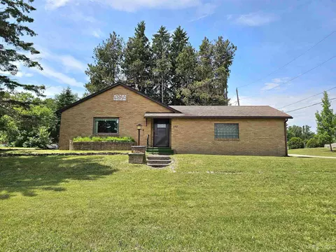150 Steuben, Manistique, MI 49854