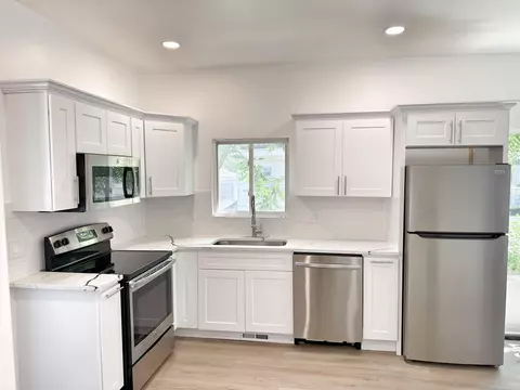 Kitchen - 440 Sackett, Monroe, MI 48162 photo 2 of 2