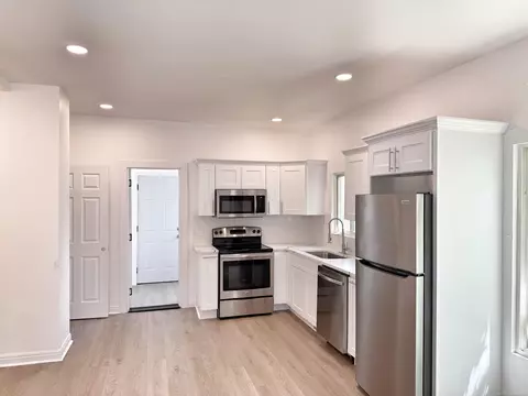 Kitchen - 440 Sackett, Monroe, MI 48162 photo 1 of 2