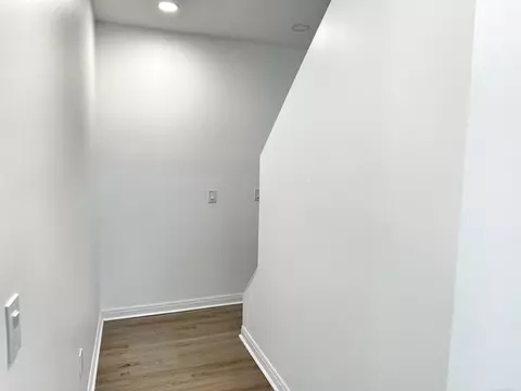 Entry Way - 440 Sackett, Monroe, MI 48162 photo 1 of 2