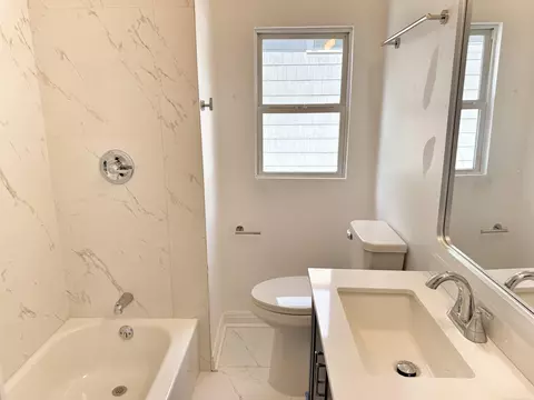 Bath - 440 Sackett, Monroe, MI 48162 photo 3 of 3