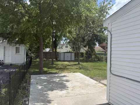 Exterior - 440 Sackett, Monroe, MI 48162 photo 4 of 7