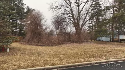 3303 Sun Vly, Saginaw, MI 48601
