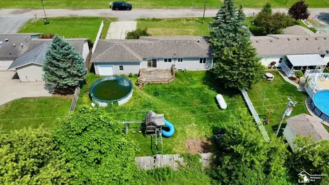 12033 Crossman, Carleton, MI 48117 photo 4