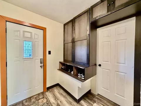 Entry Way - 219 S Angeline, Ishpeming, MI 49849 photo 1 of 1